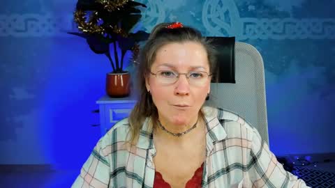 Snapshot of fridatander chatting on 5, 1, 2025 Frida Tander online show from 5, 1, 2025