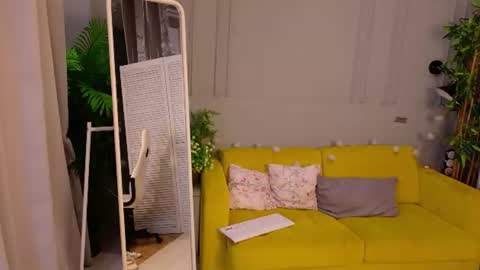 Snapshot of frie_moorr chatting on 10, 7, 2026 Frie online show from 10, 7, 2026
