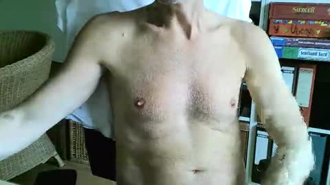 Snapshot of frisco69 chatting on 11, 5, 2026 frisco69 online show from 11, 5, 2026