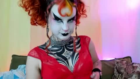 Snapshot of friskyflowers chatting on 19, 4, 2026 cherry online show from 19, 4, 2026
