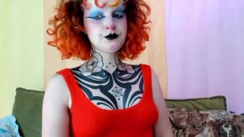 Snapshot of friskyflowers chatting on 29, 4, 2026 cherry online show from 29, 4, 2026