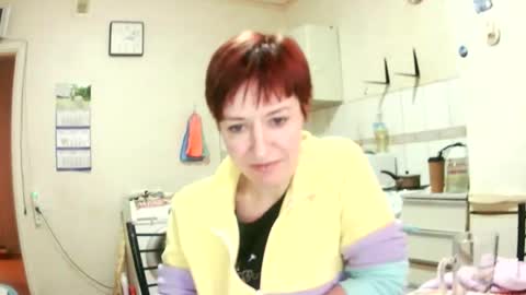 Fruittellalove online show from 10, 2, 2026