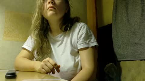 Snapshot of frumcake chatting on 31, 3, 2026 FrumCake online show from 31, 3, 2026