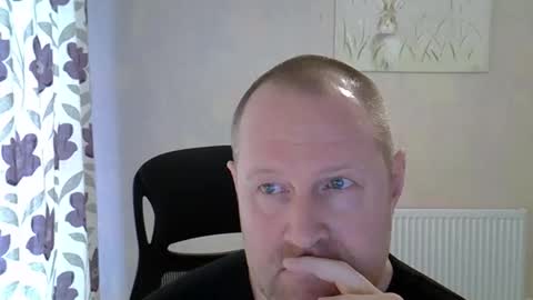 Snapshot of fuck_buddy_uk chatting on 23, 3, 2026 Fuck Buddy UK online show from 23, 3, 2026