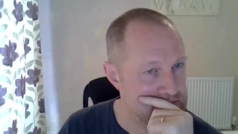 Snapshot of fuck_buddy_uk chatting on 20, 4, 2026 Fuck Buddy UK online show from 20, 4, 2026