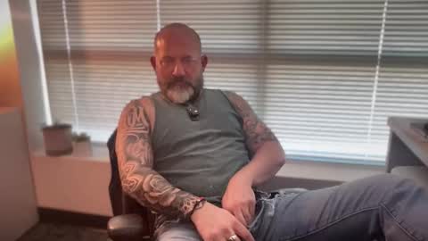 Snapshot of fuckadilf chatting on 21, 4, 2026 fuckadilf online show from 21, 4, 2026