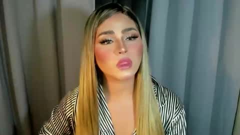 Snapshot of fuckdoll_rain chatting on 15, 3, 2026 R A I N M O R A L E S G M A I L . C O M online show from 15, 3, 2026