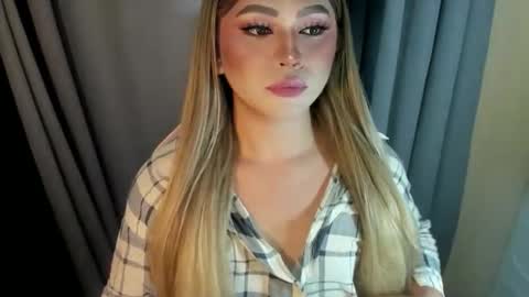 Snapshot of fuckdoll_rain chatting on 13, 4, 2026 R A I N M O R A L E S G M A I L . C O M online show from 13, 4, 2026