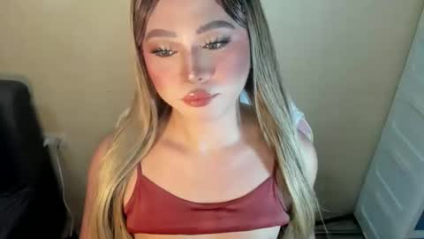 Snapshot of fuckdoll_rain chatting on 28, 4, 2026 R A I N M O R A L E S G M A I L . C O M online show from 28, 4, 2026