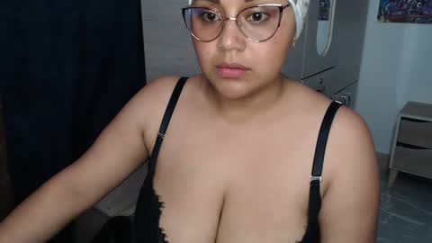Snapshot of fucking_temptation1 chatting on 24, 9, 2025 Mia and Gary online show from 24, 9, 2025