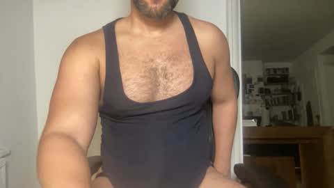 Snapshot of fuckyeahcoach chatting on 2, 11, 2025 Muscle Bear Jock in Training online show from 2, 11, 2025