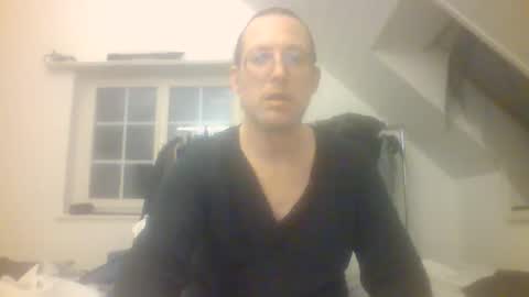 Snapshot of funneltunnel chatting on 5, 4, 2026 funneltunnel online show from 5, 4, 2026