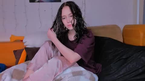 Snapshot of funny_bunny23 chatting on 18, 1, 2026 Eva online show from 18, 1, 2026