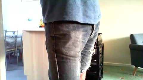 Snapshot of funslimguy chatting on 12, 7, 2026 Funslimguy online show from 12, 7, 2026