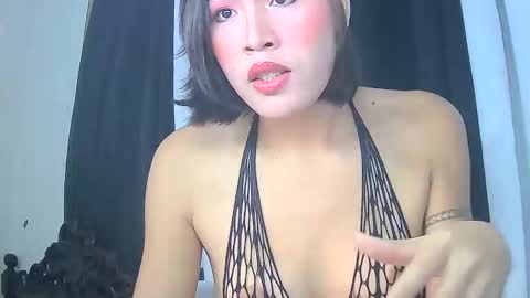Snapshot of furbby_foxy chatting on 23, 2, 2025 LIL LEE online show from 23, 2, 2025