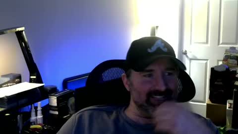 Snapshot of fuzz08 chatting on 8, 7, 2026 fuzz08 online show from 8, 7, 2026