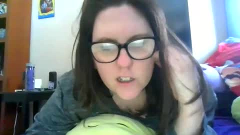 fuzzypeaches87 online show from 2, 3, 2026