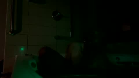 Snapshot of fvvkboyy chatting on 3, 2, 2025 fvvkboyy online show from 3, 2, 2025