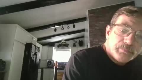 Snapshot of fxson8 chatting on 10, 4, 2026 fxson8 online show from 10, 4, 2026