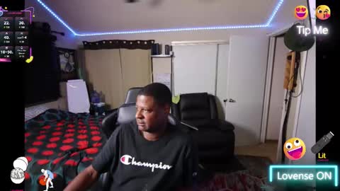 Snapshot of fyrecontrol chatting on 17, 11, 2025 seldom seen online show from 17, 11, 2025