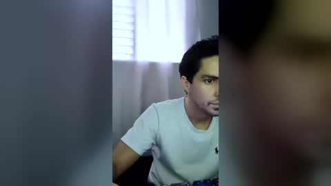 Snapshot of fzixxx8888 chatting on 3, 7, 2026 fzixxx8888 online show from 3, 7, 2026