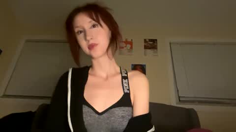 Snapshot of g0ddessluna1800 chatting on 17, 1, 2025 Goddess Luna online show from 17, 1, 2025