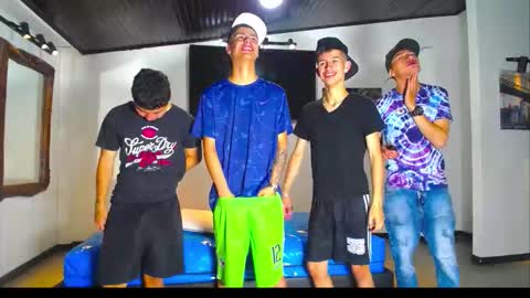 Snapshot of g4mens chatting on 16, 11, 2025 G4MENS online show from 16, 11, 2025