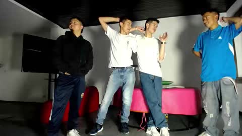 Snapshot of g4mens chatting on 17, 11, 2025 G4MENS online show from 17, 11, 2025