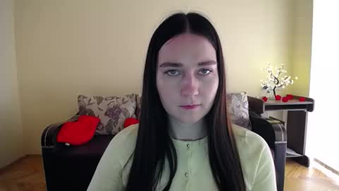 Snapshot of gabby_di chatting on 25, 4, 2026 Jaklin online show from 25, 4, 2026