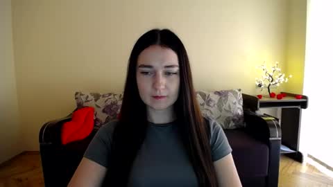Snapshot of gabby_di chatting on 6, 7, 2026 Jaklin online show from 6, 7, 2026