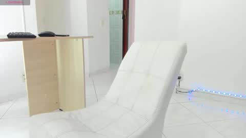 Gabby Grey online show from 20, 12, 2025