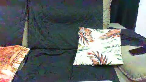 gaby  layla online show from 1, 2, 2025