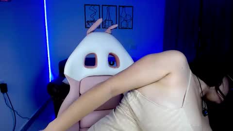 Snapshot of gabriela_r chatting on 12, 11, 2025 Gabriela online show from 12, 11, 2025