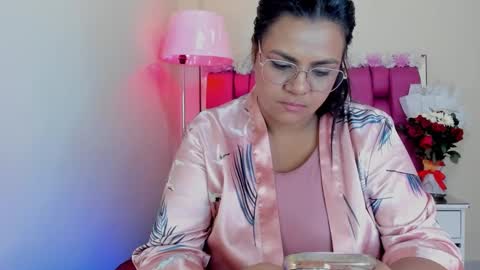Snapshot of gabrielaa_01 chatting on 24, 1, 2025 Gaby Im on vacation see you on November 25 online show from 24, 1, 2025