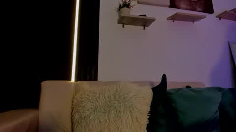 gabrielaa_miller_ online show from 5, 12, 2025