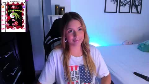 Snapshot of gabriella__tom chatting on 17, 12, 2025 Gabriella online show from 17, 12, 2025