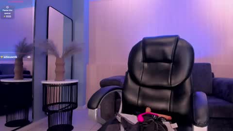 Snapshot of gabriellalee_ chatting on 1, 3, 2025 Gabriella Lee online show from 1, 3, 2025