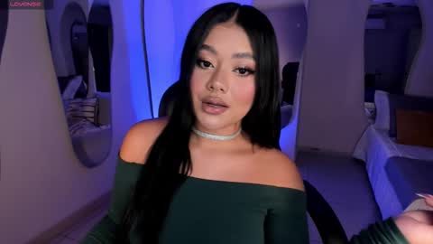 Snapshot of gabriellalee_ chatting on 2, 10, 2025 Gabriella Lee online show from 2, 10, 2025