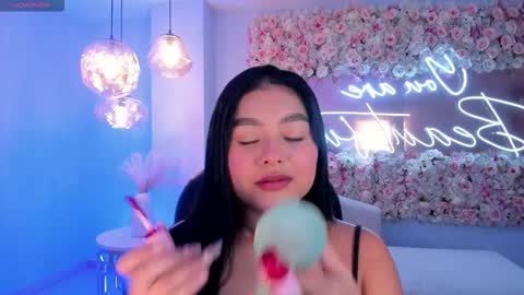 Gabriella Lee online show from 20, 11, 2025