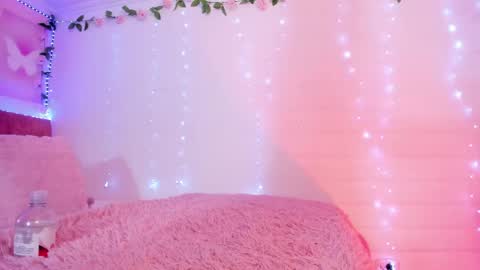 Snapshot of gabrielle_steele chatting on 4, 4, 2026 online show from 4, 4, 2026