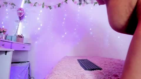 Snapshot of gabrielle_steele chatting on 10, 4, 2026 online show from 10, 4, 2026