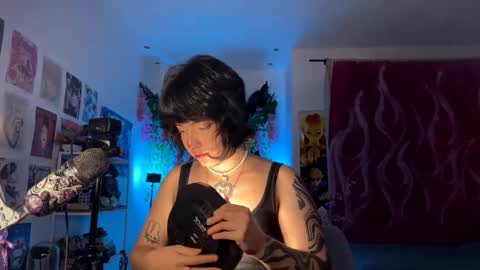 Snapshot of gaby_doll_woo chatting on 31, 12, 2024 IG gaby doll woo online show from 31, 12, 2024