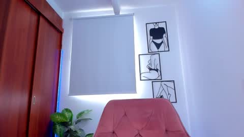    online show from 13, 9, 2025