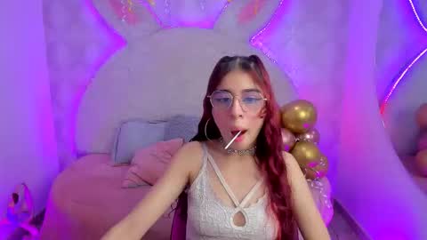 Snapshot of gaby_louse chatting on 14, 11, 2025 Gaby online show from 14, 11, 2025