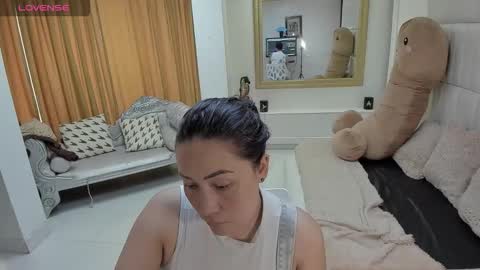 Snapshot of gaby_trent chatting on 21, 4, 2026 gabriela online show from 21, 4, 2026
