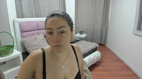 Snapshot of gaby_trent chatting on 22, 6, 2026 gabriela online show from 22, 6, 2026