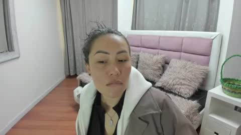 Snapshot of gaby_trent chatting on 23, 6, 2026 gabriela online show from 23, 6, 2026