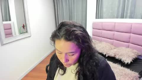 Snapshot of gaby_trent chatting on 9, 7, 2026 gabriela online show from 9, 7, 2026