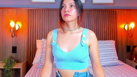 Snapshot of gabyevans4 chatting on 6, 4, 2026 GabyEvans online show from 6, 4, 2026