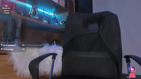 Gael Williams online show from 3, 2, 2026